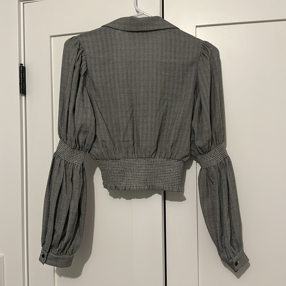 NWT Vici XS Top. - Picture 4 of 6